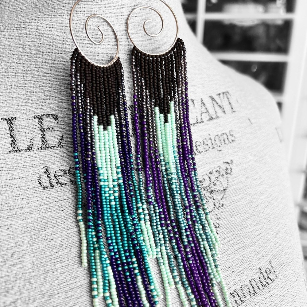 Who’s got the blues? Hand Beaded Chandelier Beaded Earrings Blues Purples - Picture 4 of 17